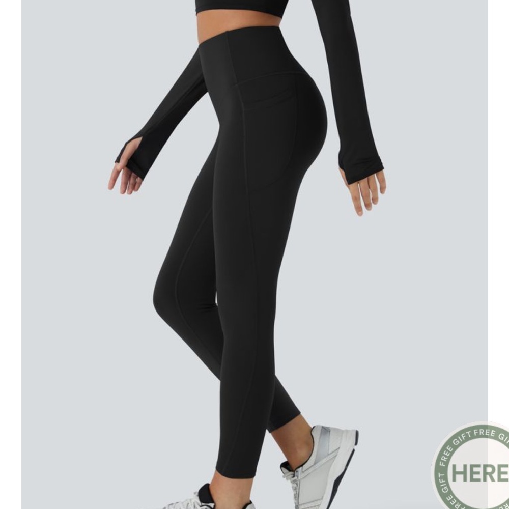 HALARA Classic Black High-Rise Leggings